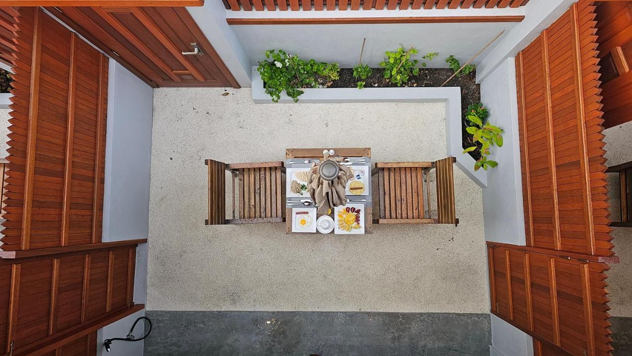 Dhonfalhu Dhigurah Dhigurah  Exterior photo